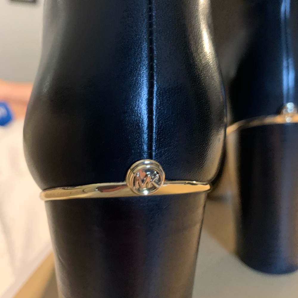 Michael kors knee boots - Picture 3 of 6